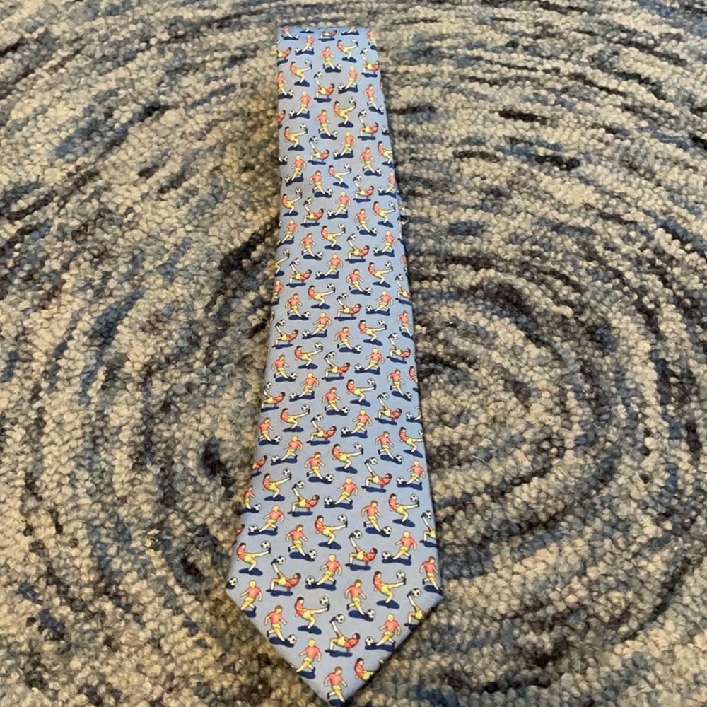 Vineyard Vines soccer tie